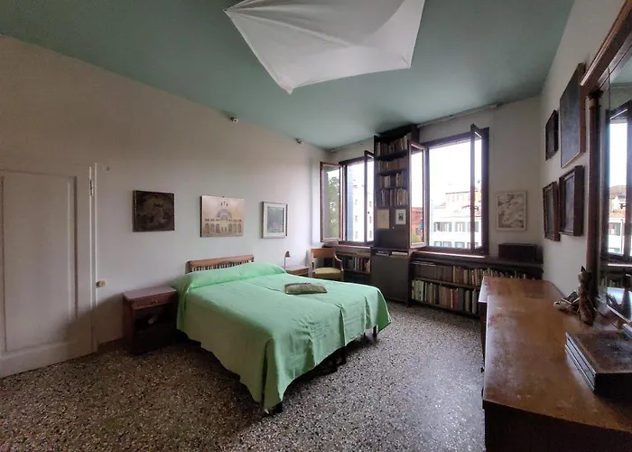 Casa Calle Renier